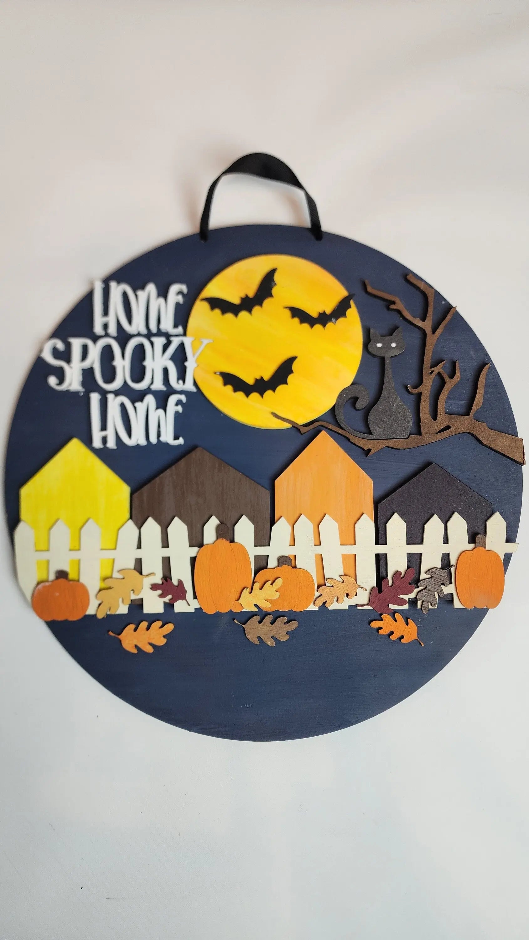 Home Spooky Home - Round Door Greeting Sign Woodsy What Knots