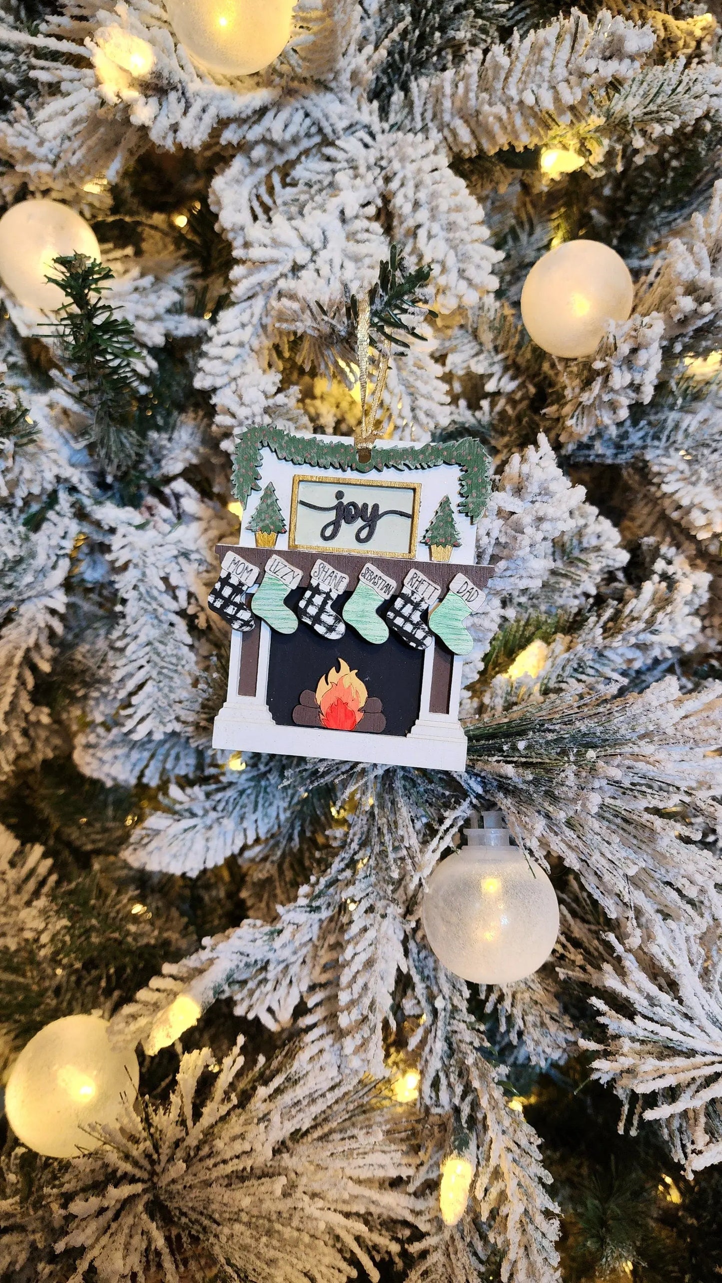 Personalized Family Ornament.