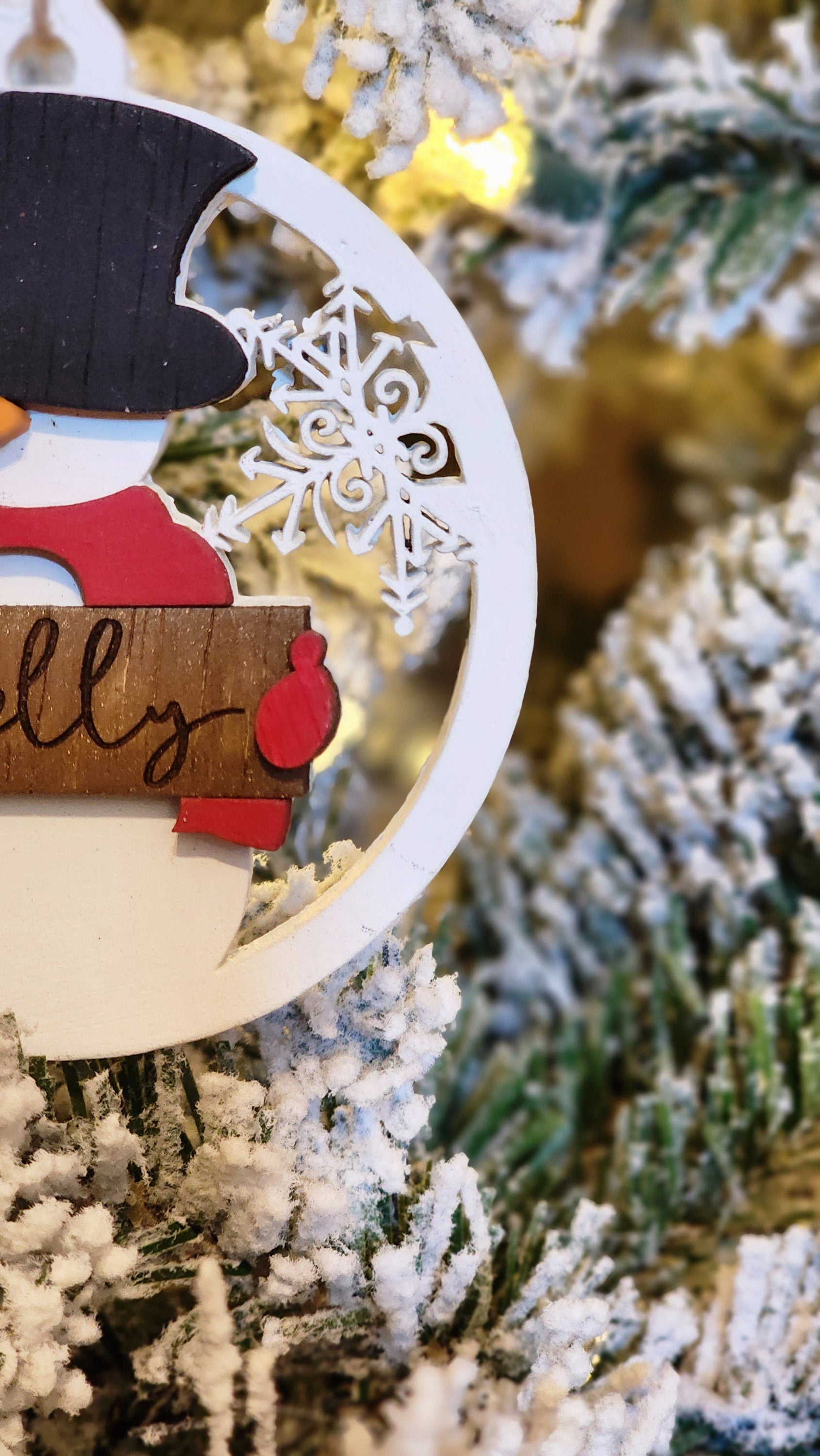 Snowman Family in Window Frame | Personalized Ornament.